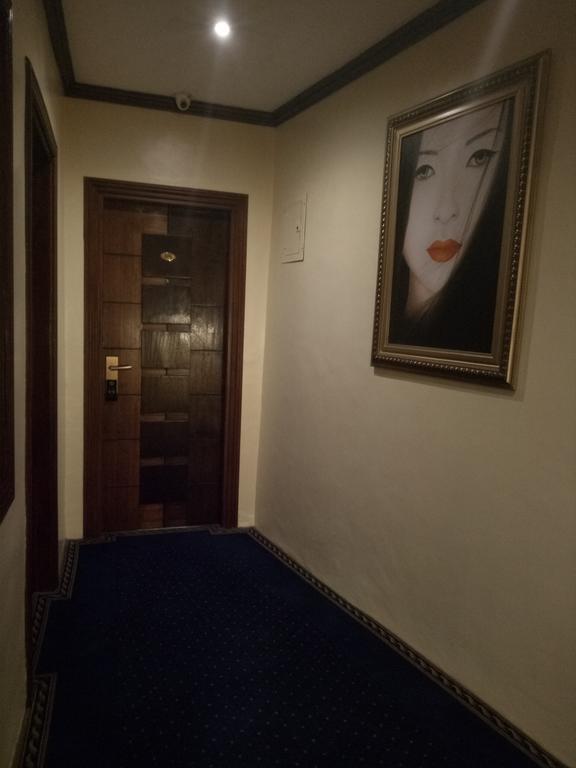 Fields Walking Street Hotel Анхелес Экстерьер фото