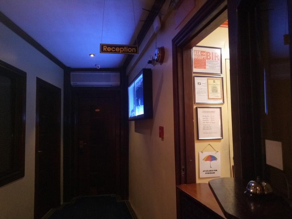 Fields Walking Street Hotel Анхелес Экстерьер фото