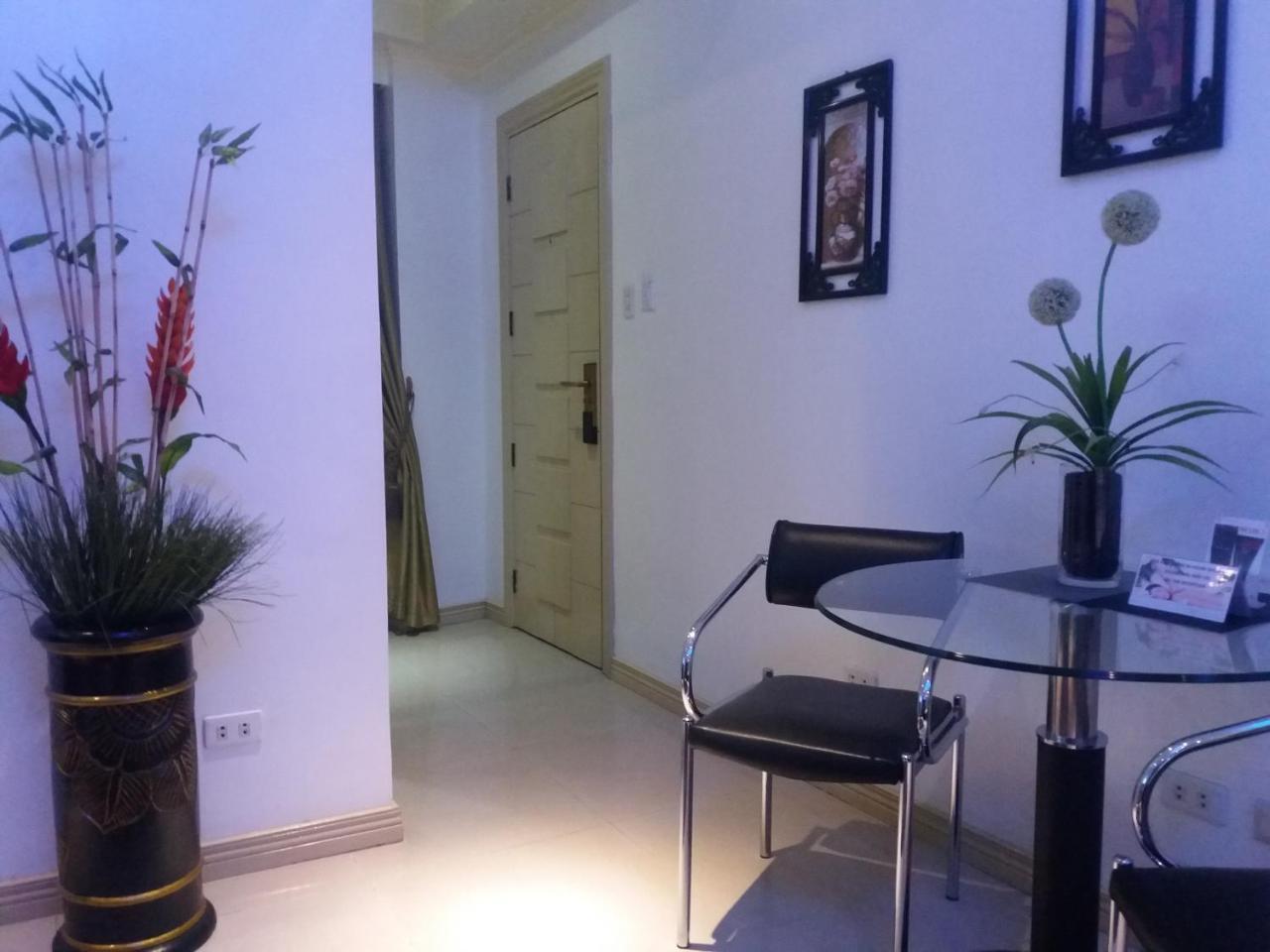Fields Walking Street Hotel Анхелес Экстерьер фото