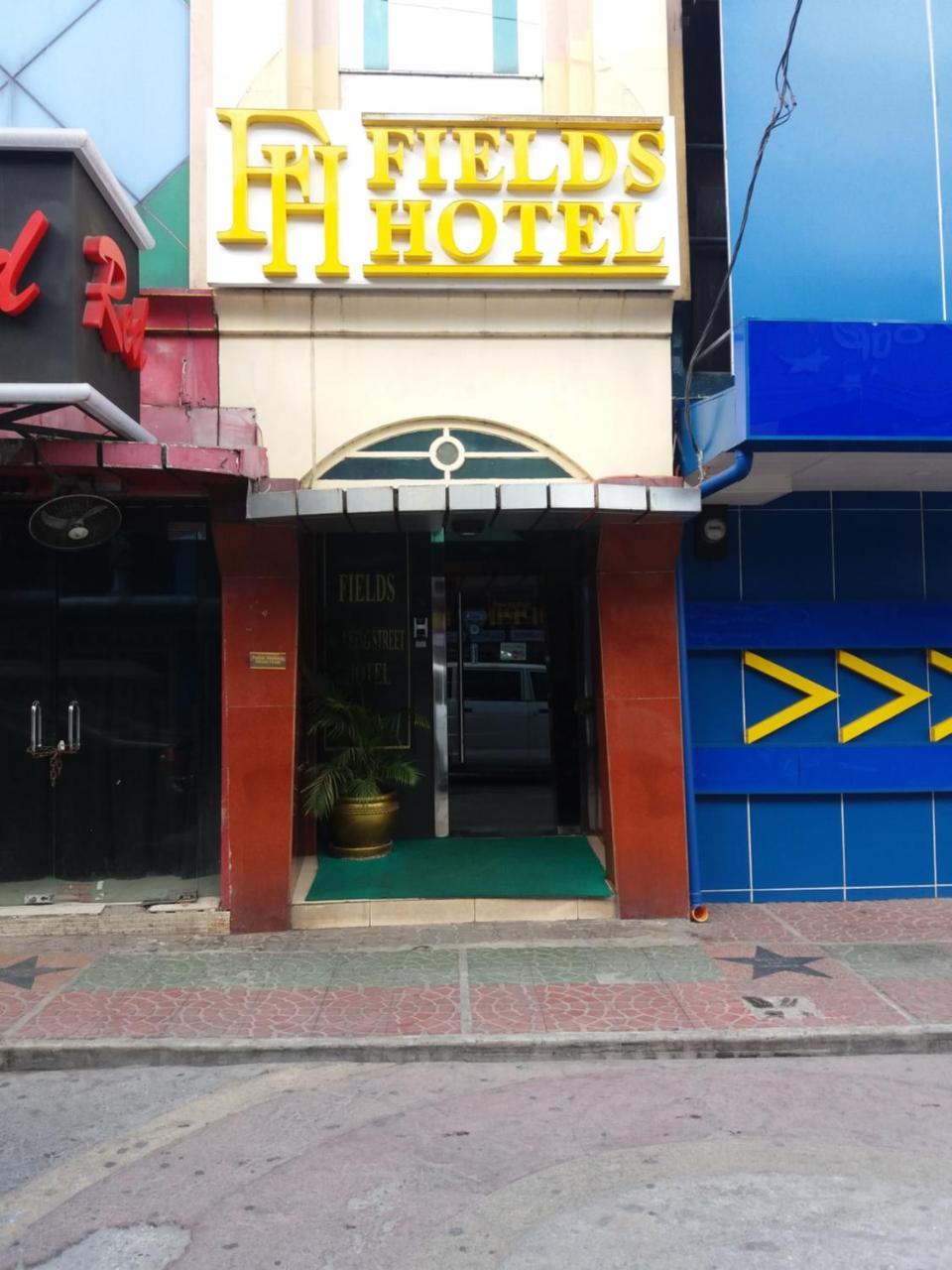 Fields Walking Street Hotel Анхелес Экстерьер фото